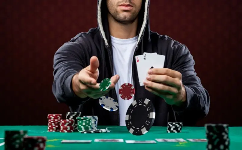 Bật mí bí kíp chiến thắng tại bàn Poker